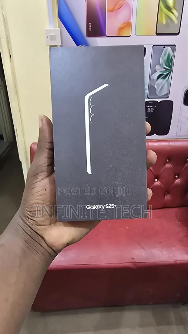 New Samsung Galaxy S25+ 256 GB Black - main view