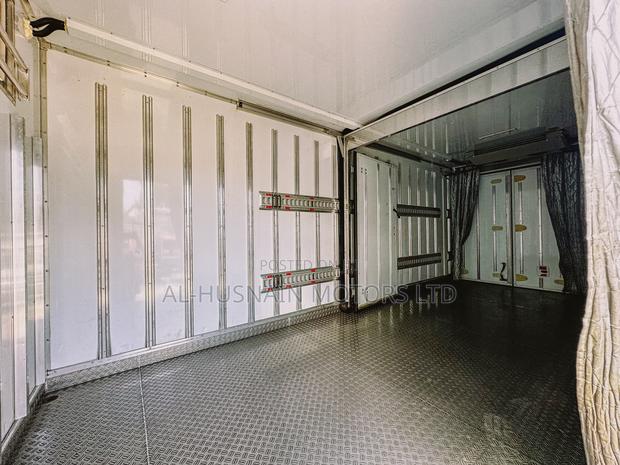 Isuzu Elf Frezeer Body - thumbnail 11