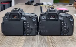 Canon Eos 60d DSLR Camera With 18-55mm F/3.5-5.6 STM Lens