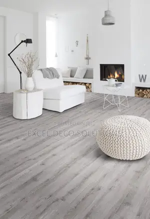 Elegant Durable Laminate Floor Planks