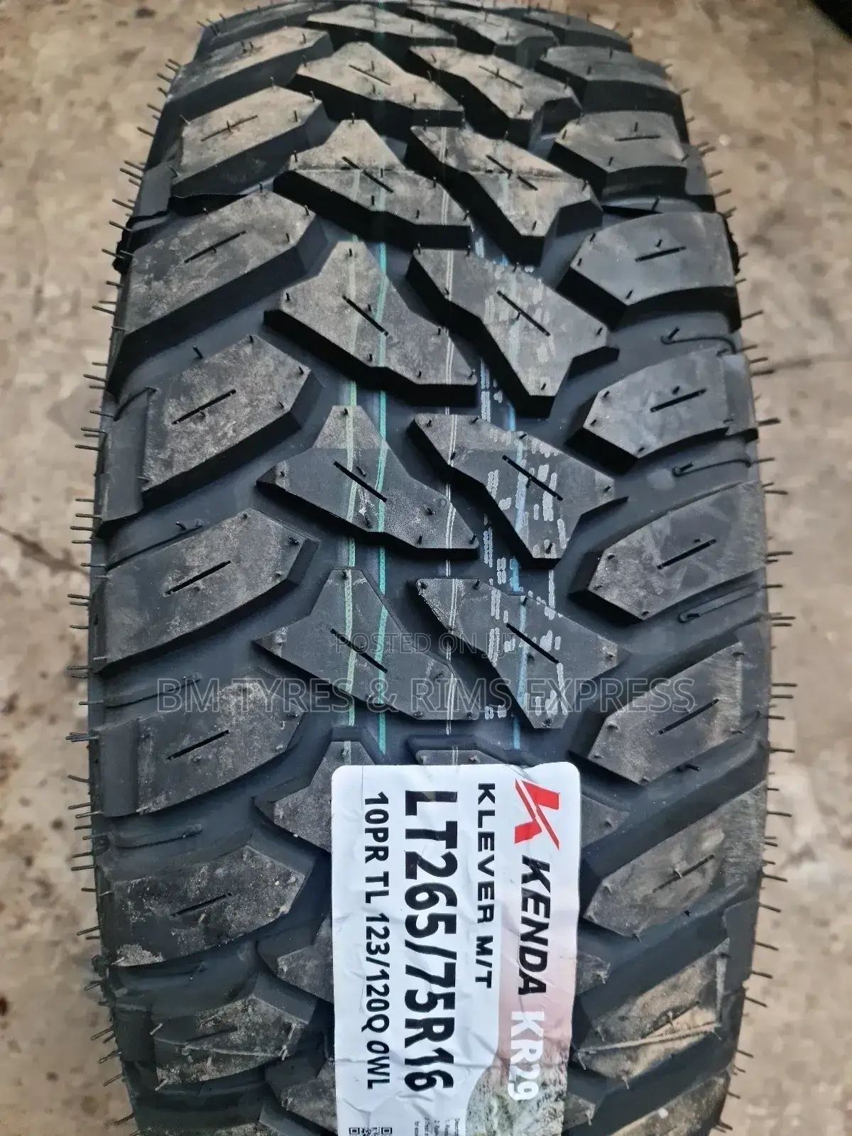265 /75 R16 Kenda Tyres (Mud Terrain)