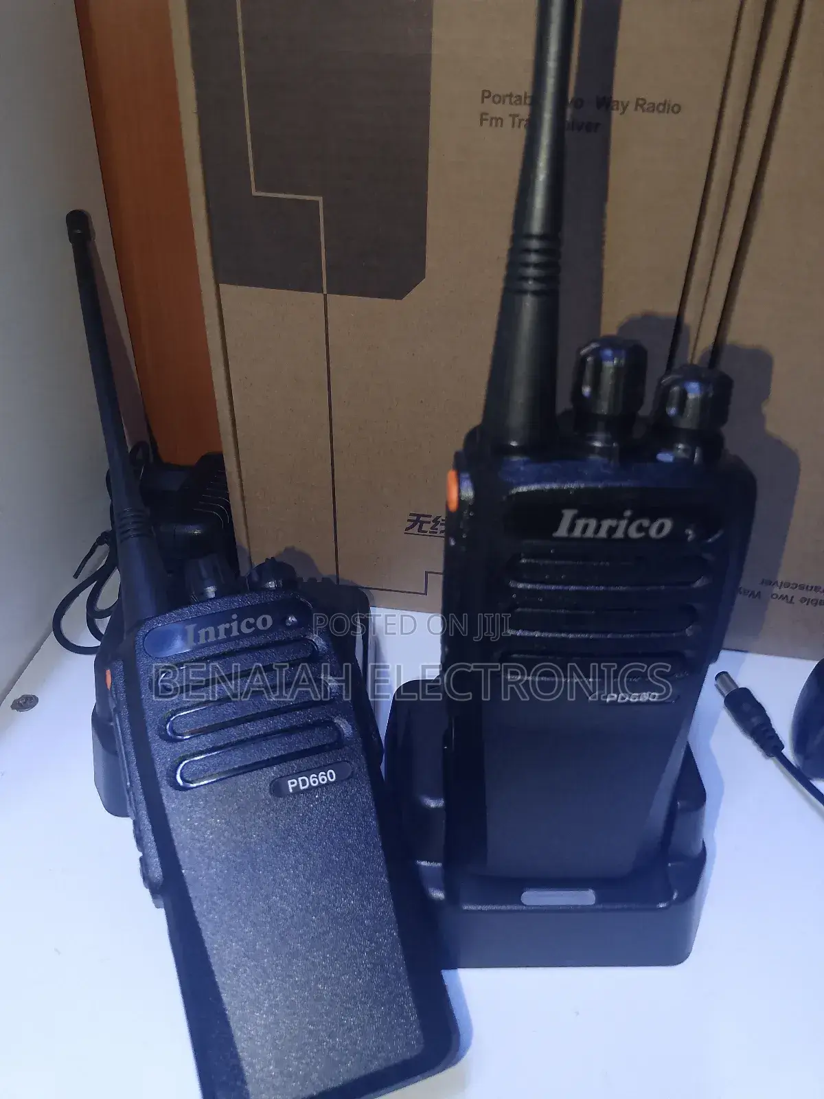 Two Way Walkie Talkie Radios 400-480mhz, 8 Watts