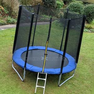 6ft TrampolineWith Enclosure Net - main view