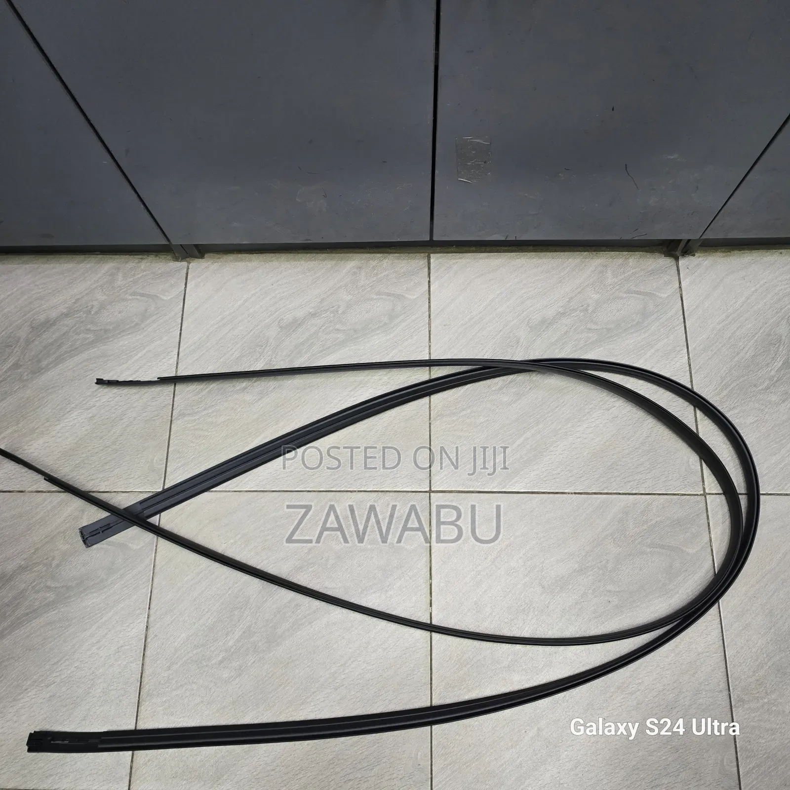 Roof Moulding Toyota Fortuner