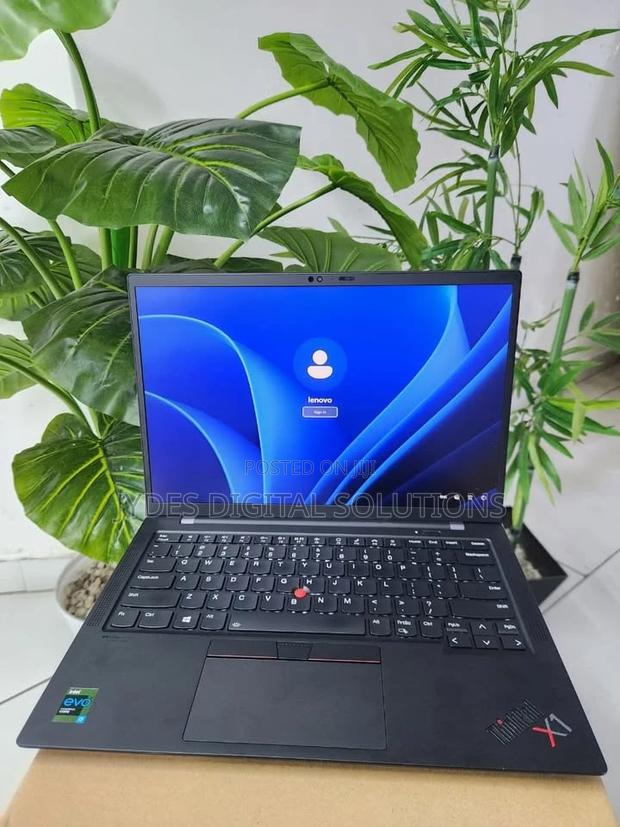 Laptop Lenovo ThinkPad X1 Carbon 16GB Intel Core I7 SSD 512GB - main view