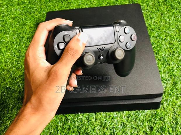 Ps4 Slim Imported From Usa - thumbnail 3