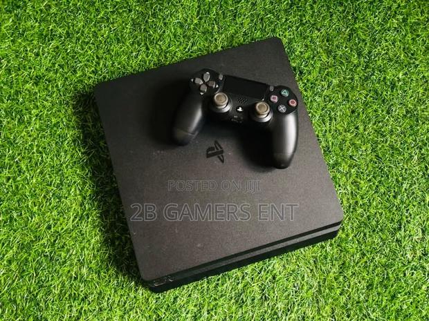 Ps4 Slim Imported From Usa - main view