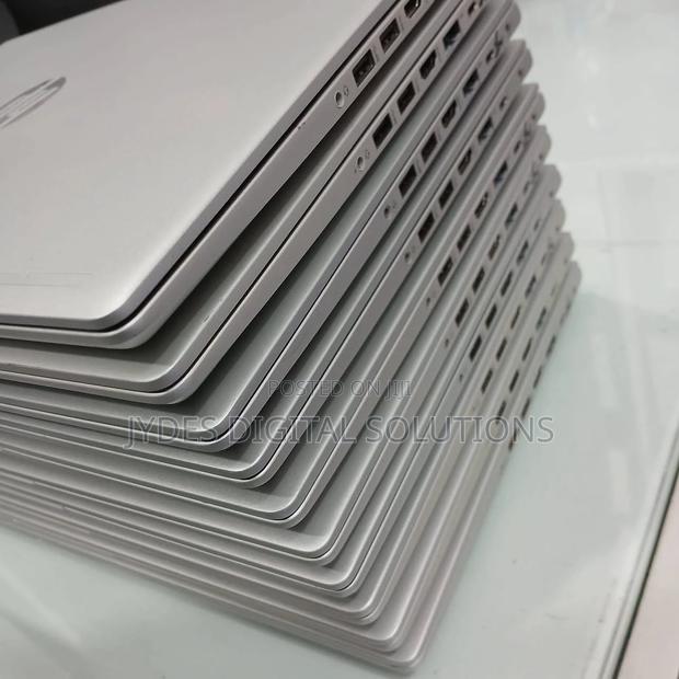 Laptop HP 8GB AMD Ryzen 5 SSD 512GB - thumbnail 3