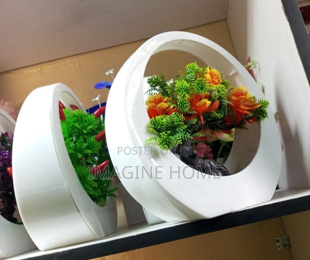 Plastic Artificial Flowers