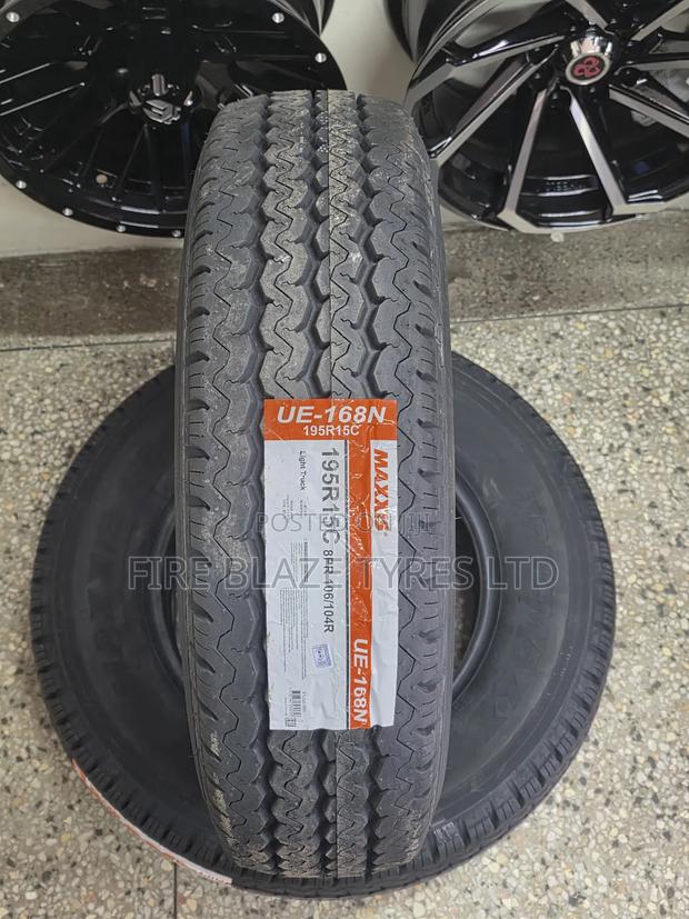195r15c Maxxis