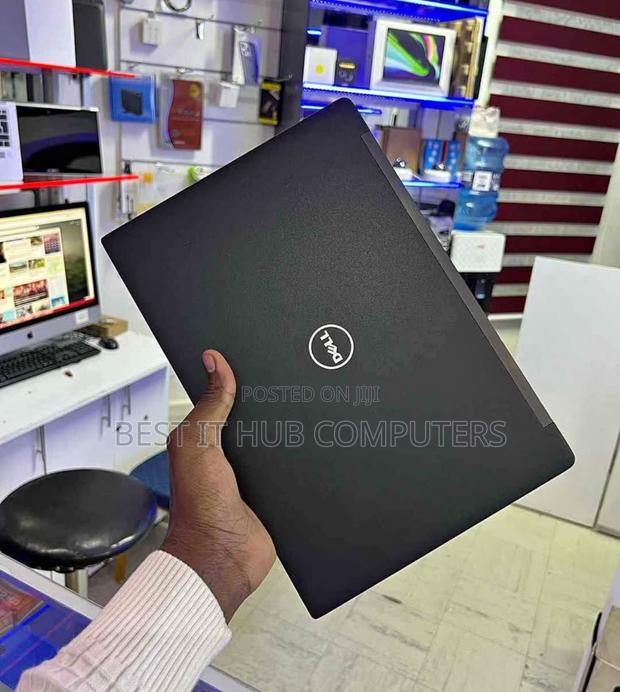 Laptop Dell Latitude 12 E7270 8GB Intel Core i7 SSD 256GB - main view