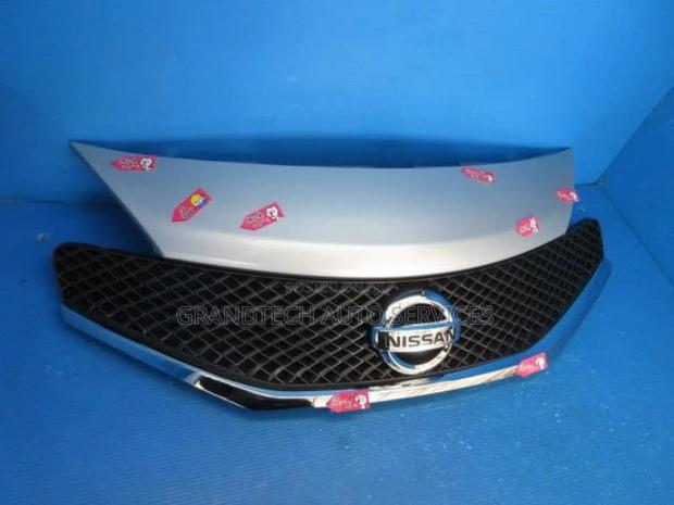 Nissan Note E12 Grill