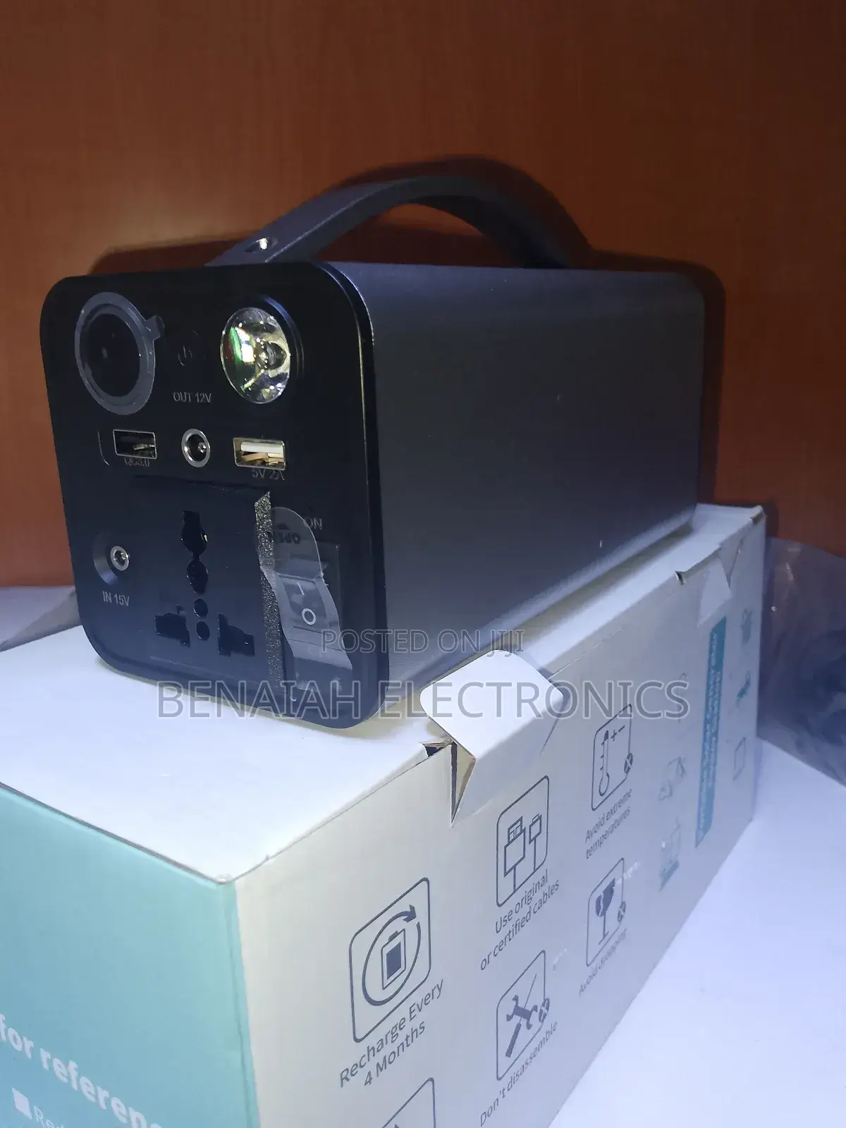 Powerbank.Portable Emergency Energy Storage Power Supply