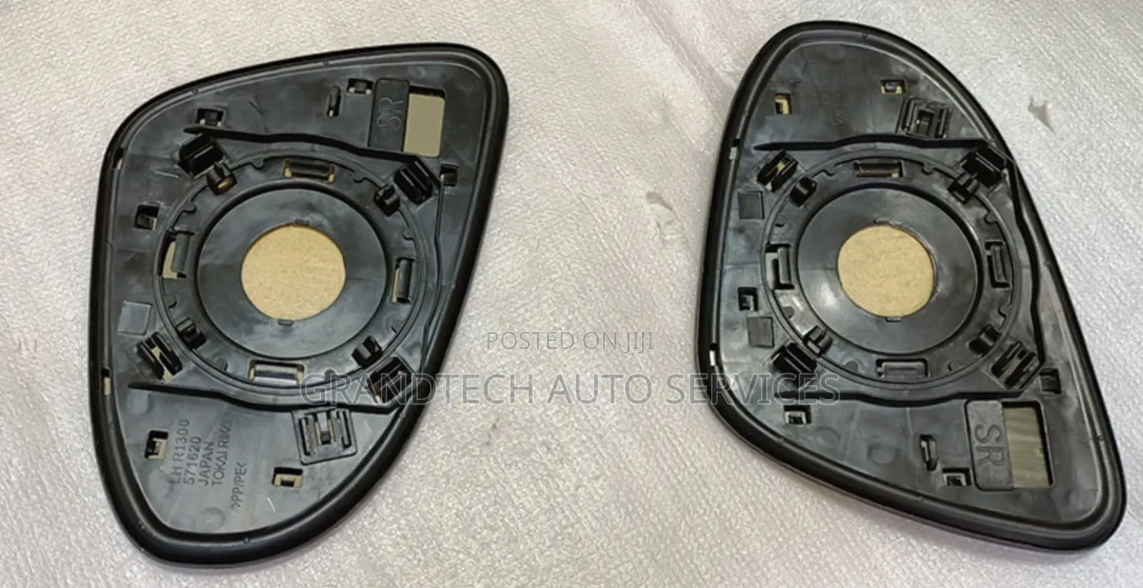 Fielder /Axio Side Mirror Glass