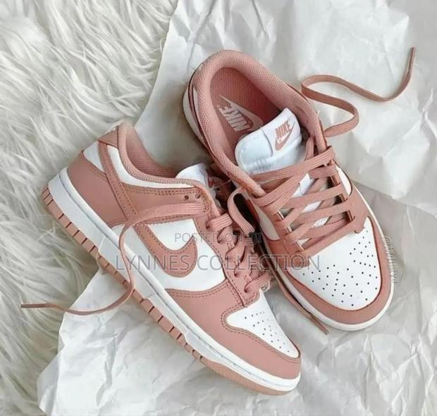 Sb Dunk 'Rose Whispers' Available in Nairobi