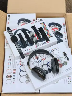 Ultra 2 Smartwatch With 7 Interchangeable Straps, Headphones