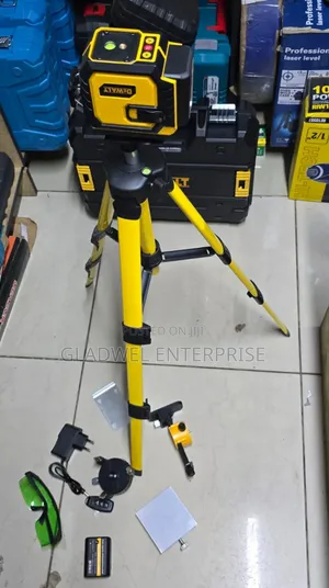 Dewalt Lasser Level 1.2m Stand With 2 Batteries