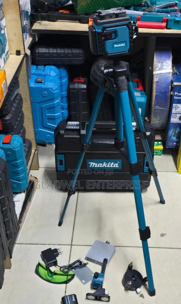Makita Cordless Lesser Level Machine With 2 Batteries - main view