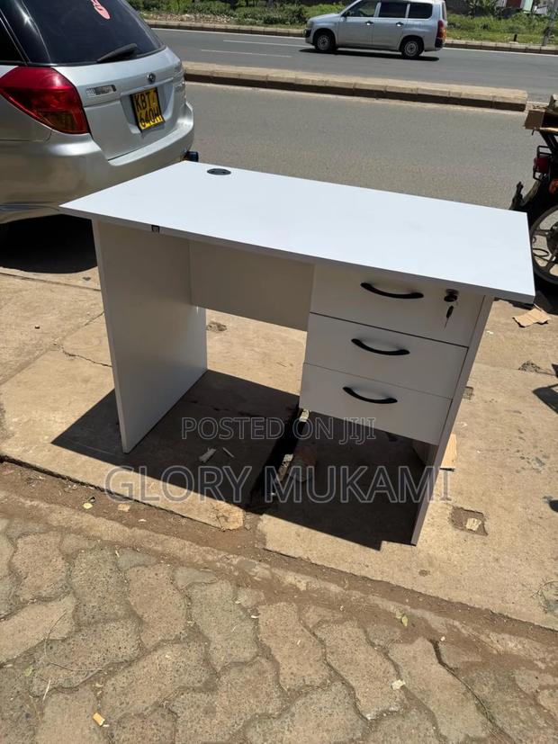 White Best Working Office Desk - thumbnail 2