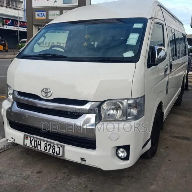 Toyota HiAce 2015 White - thumbnail 3