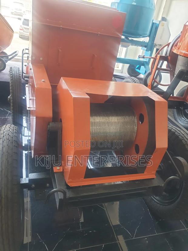 Esquire Machine Concrete Hoist 1tone Machine - thumbnail 3