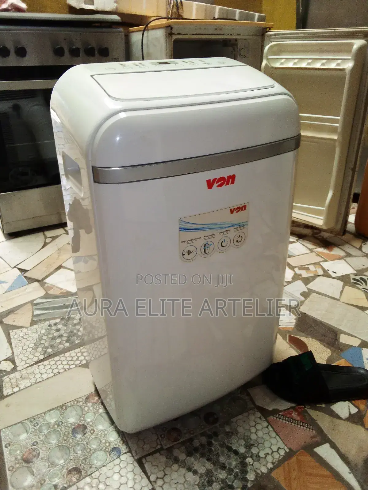 Vonhotpoint HSPTB C1241w Cooling+Heating,30sqft, Smart