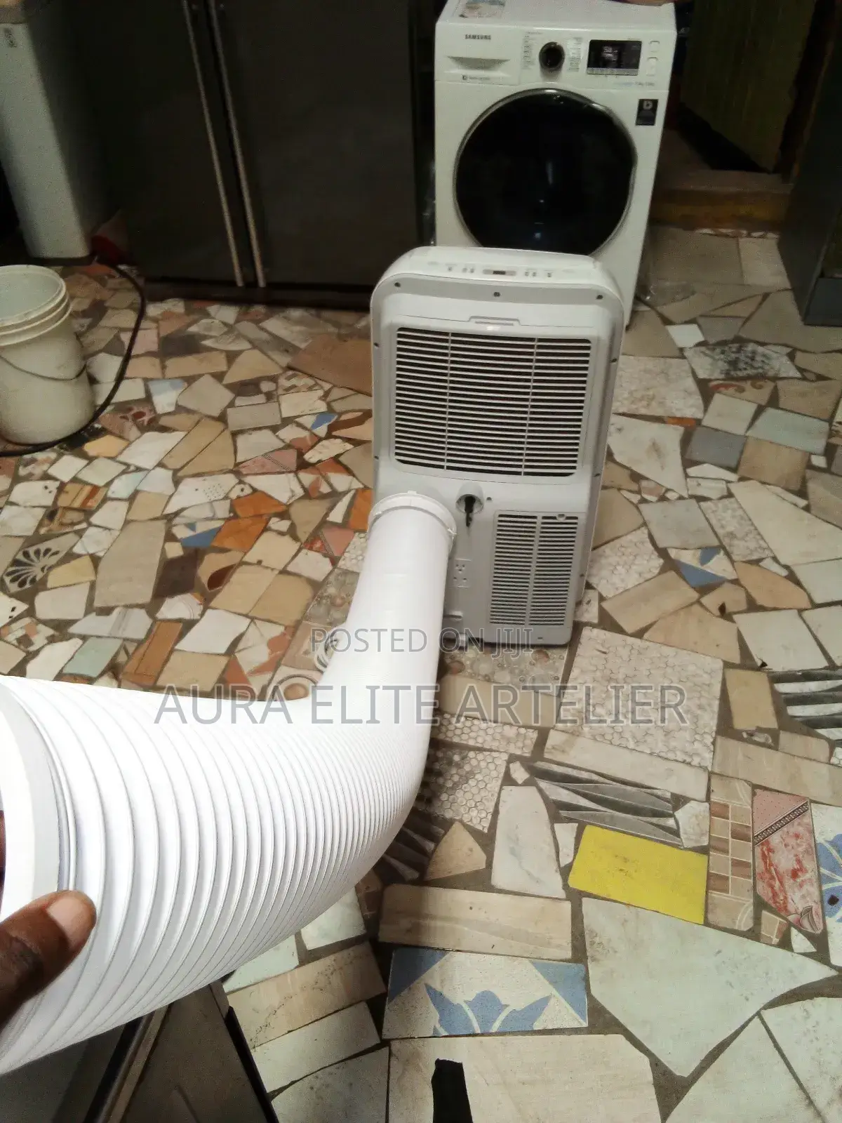 Vonhotpoint HSPTB C1241w Cooling+Heating,30sqft, Smart