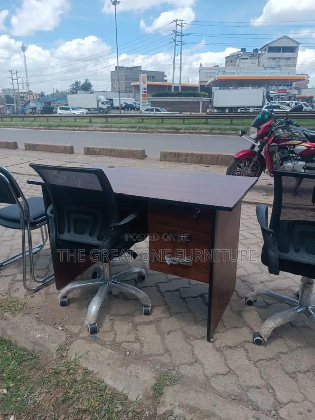 1m Quality Office Desk With Mesh Office Chair Qj6gc