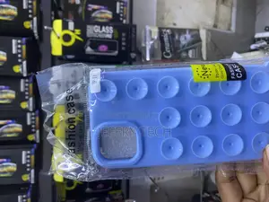 Smartish Gripmunk Sticky Lightweight Protective Case for 11