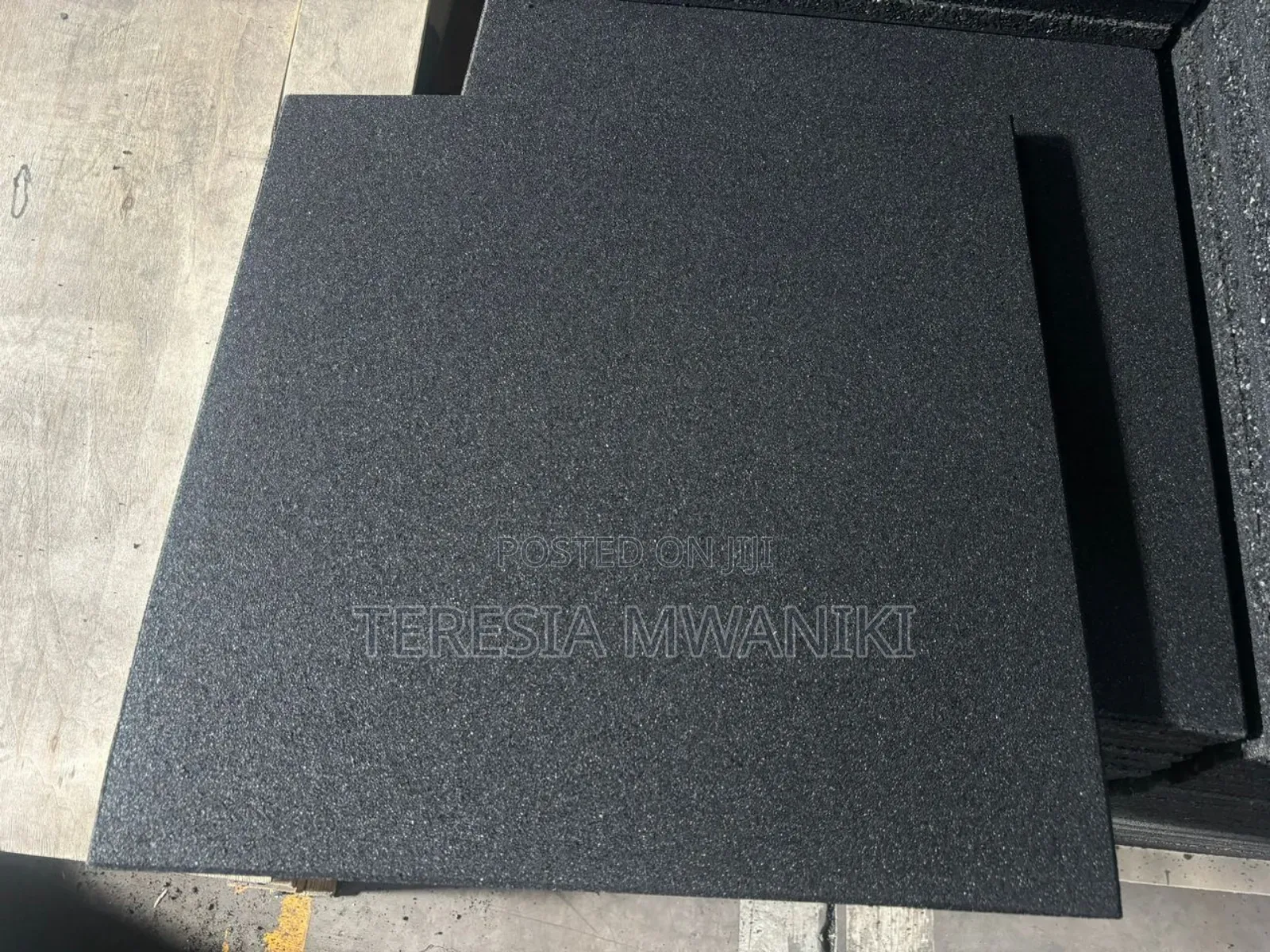 Gym Rubber  Flooring  20mm × 50cm ×50cm