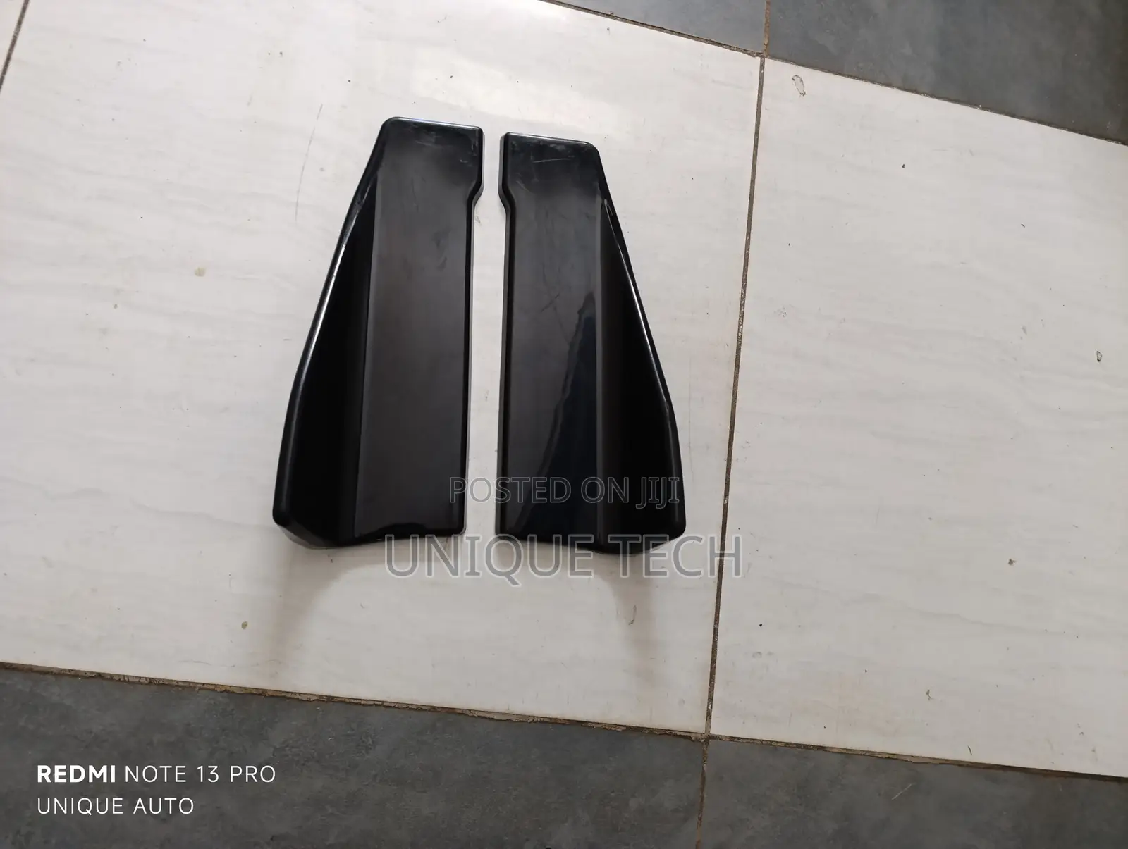 2pcs Universal Rear Bumper Diffuser Lip
