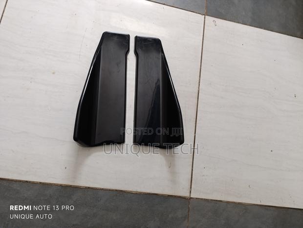 2pcs Universal Rear Bumper Diffuser Lip