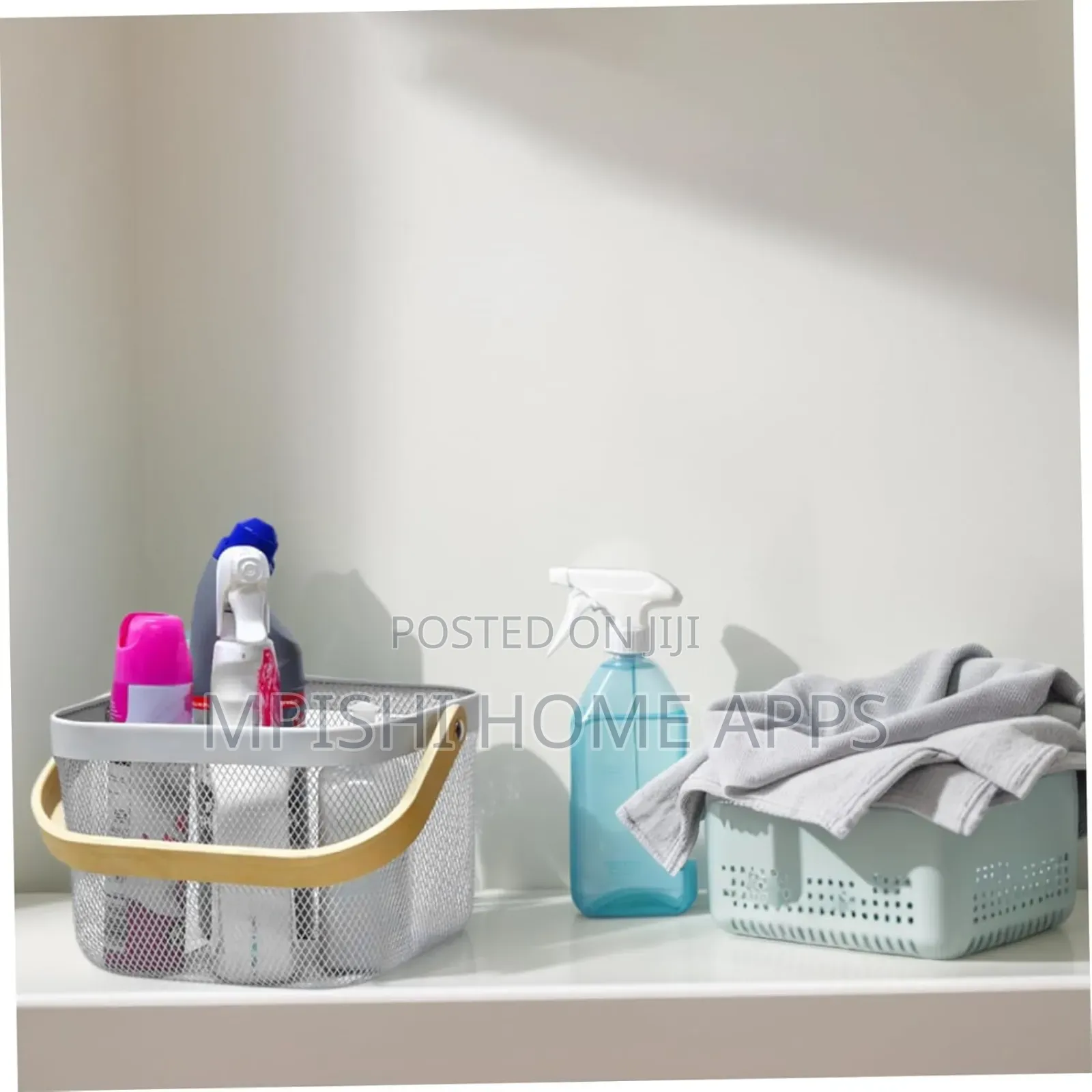 Mesh Wire Basket With Wooden Handle