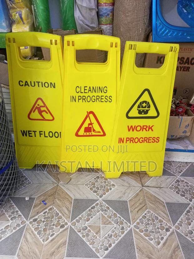 Wet Floor Sign - main view