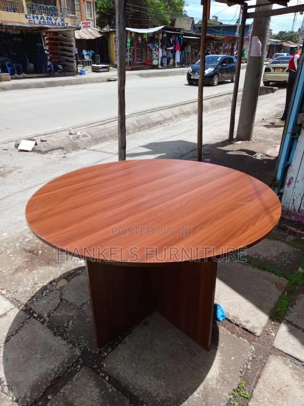 Round Conference Board Room Table