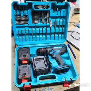Makita 88v Cordless Toolkit
2 Batteries - thumbnail 2