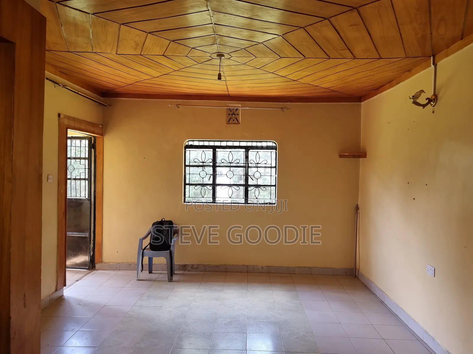 3bdrm Bungalow in Maili Nne for sale
