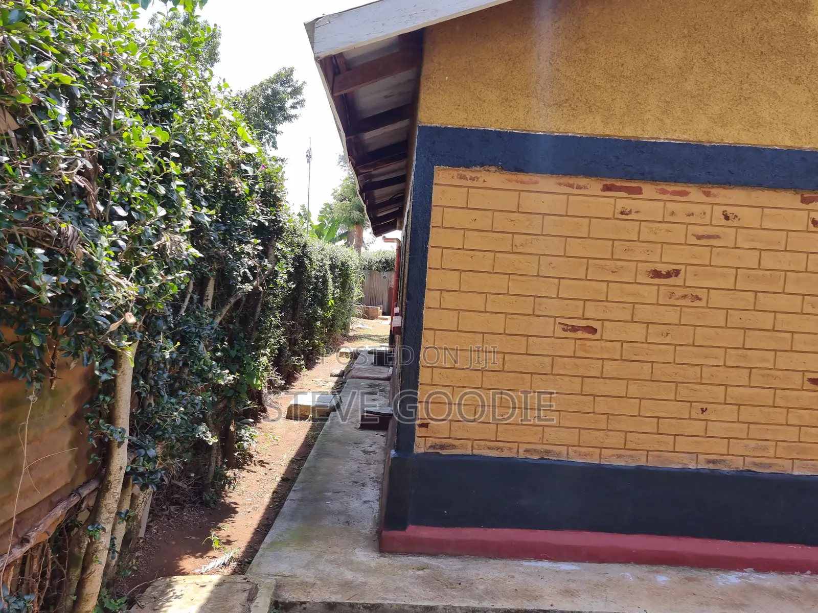 3bdrm Bungalow in Maili Nne for sale