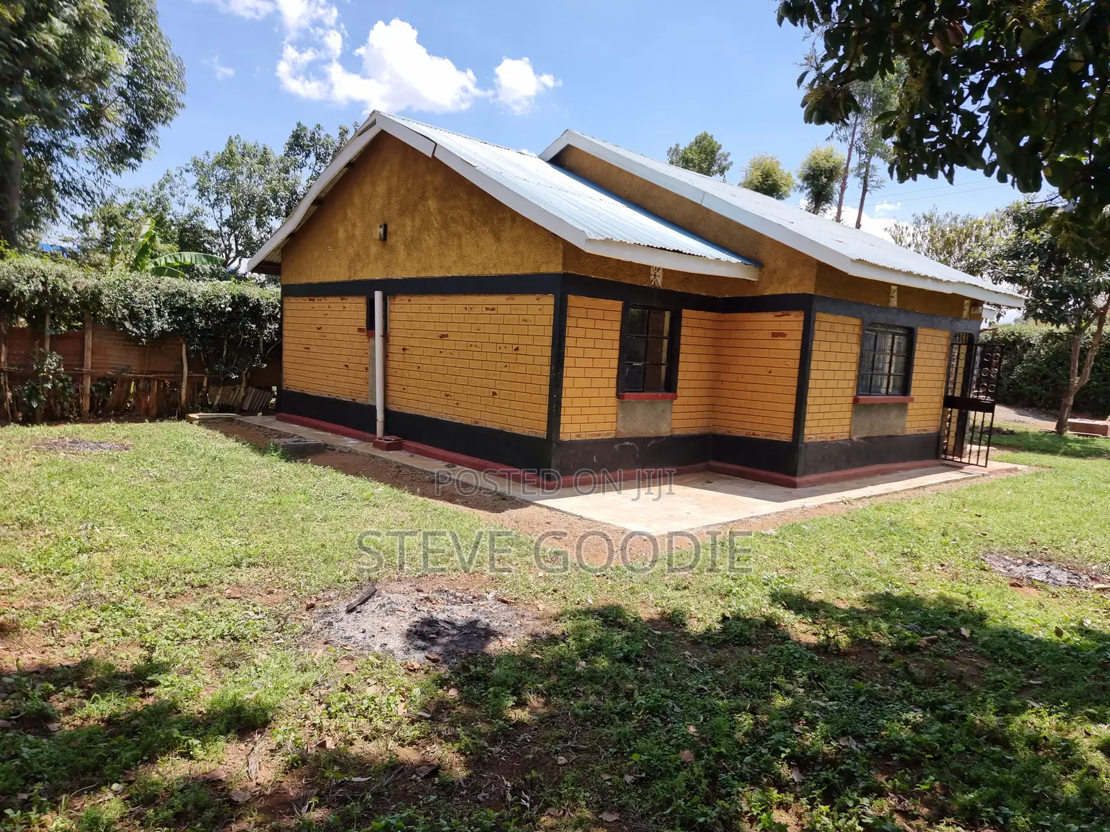 3bdrm Bungalow in Maili Nne for sale