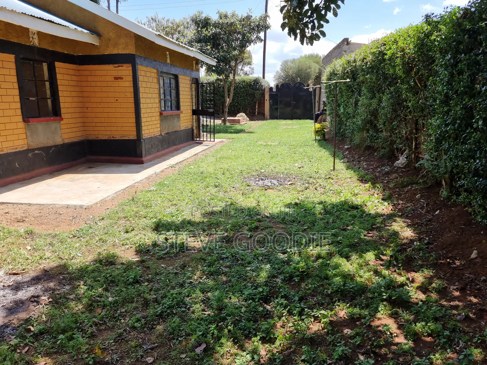 3bdrm Bungalow in Maili Nne for sale