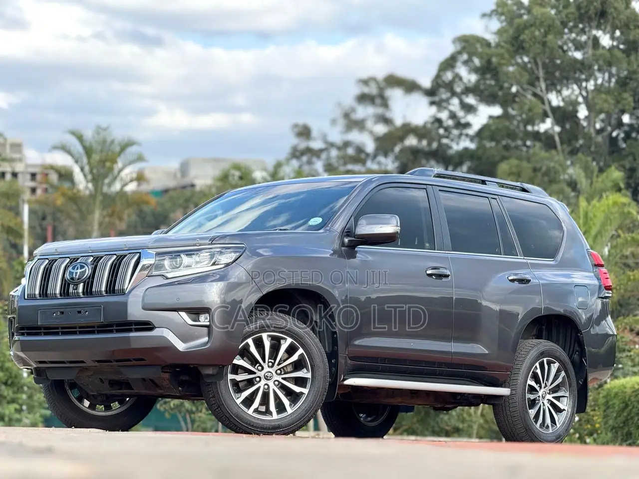 Toyota Land Cruiser Prado 2022 Gray