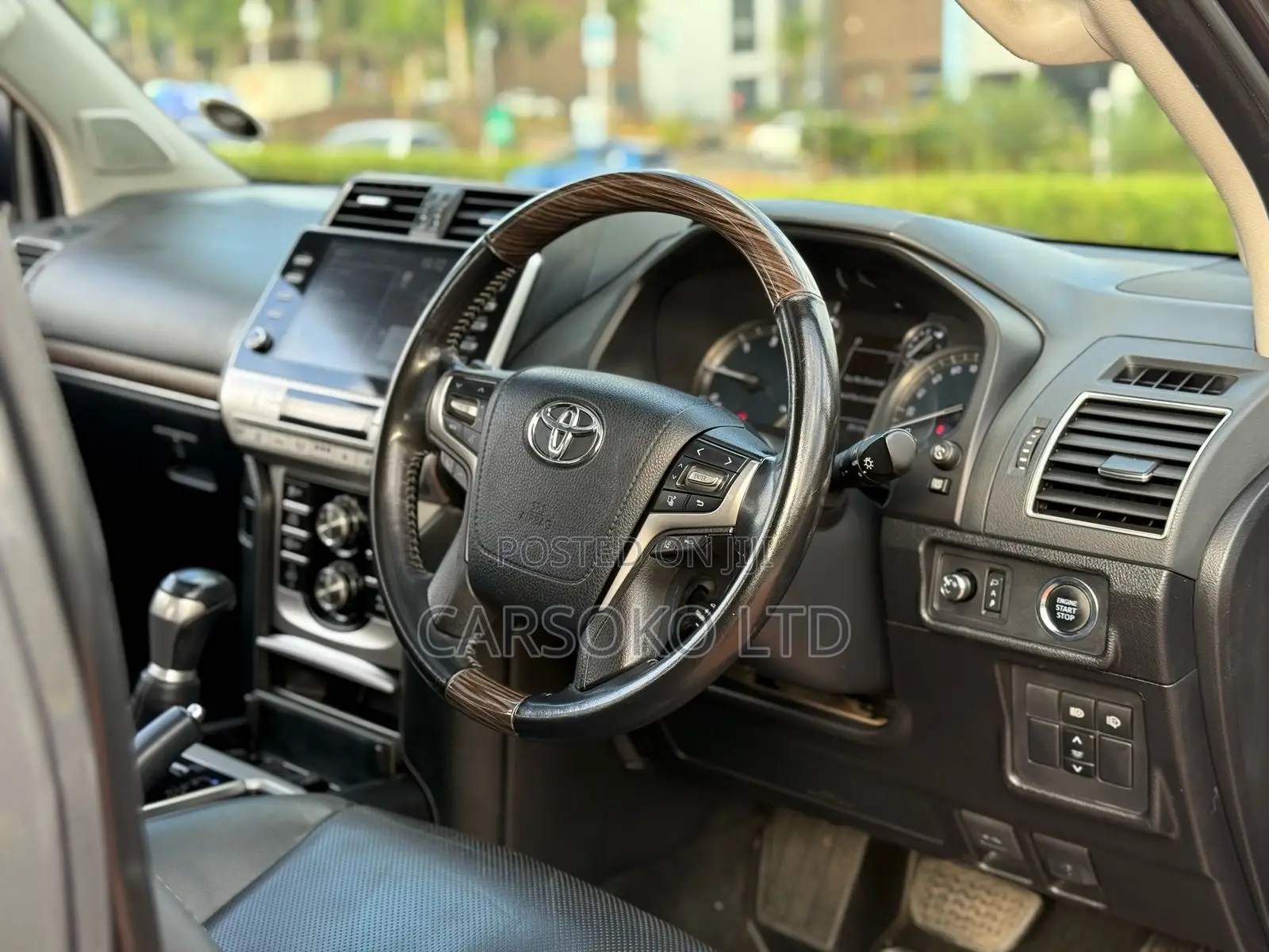 Toyota Land Cruiser Prado 2022 Gray