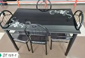 4 Sitter Dinning Table E4s