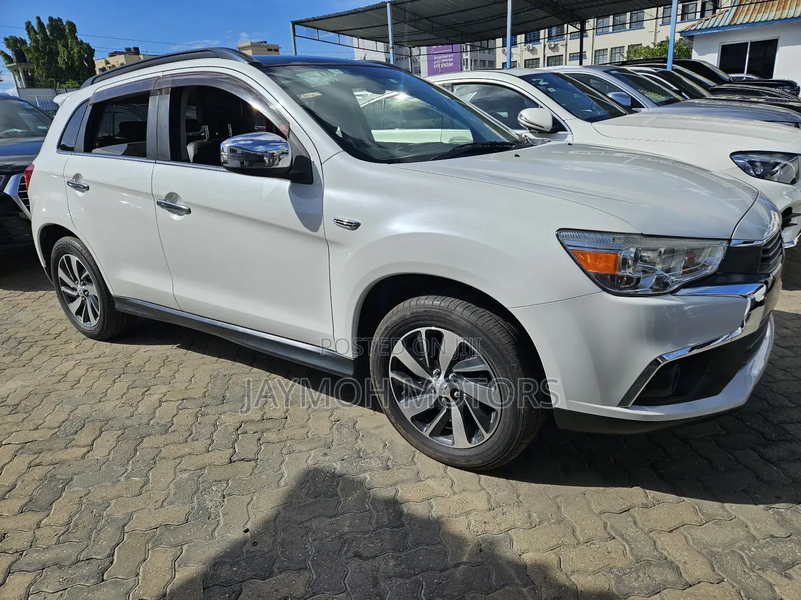 Mitsubishi RVR 2018 White