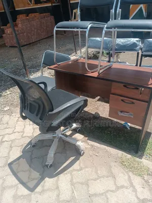 Lockable Brown 1m Office Desk With Mesh Office Chair Qg3w