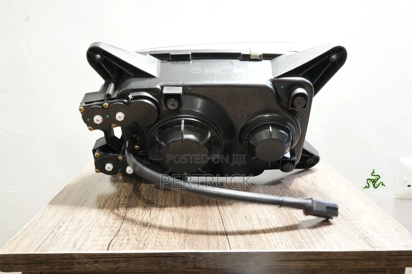 (2151a-/2151a-) Headlight Shacman SX2190 Sd280x180