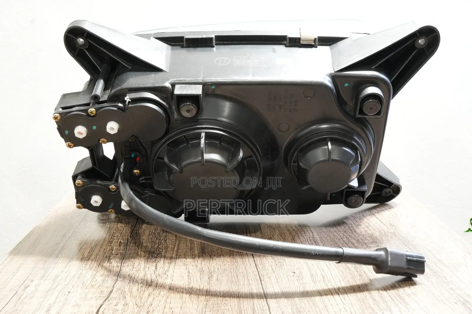 (2151a-/2151a-) Headlight Shacman SX2190 Sd280x180