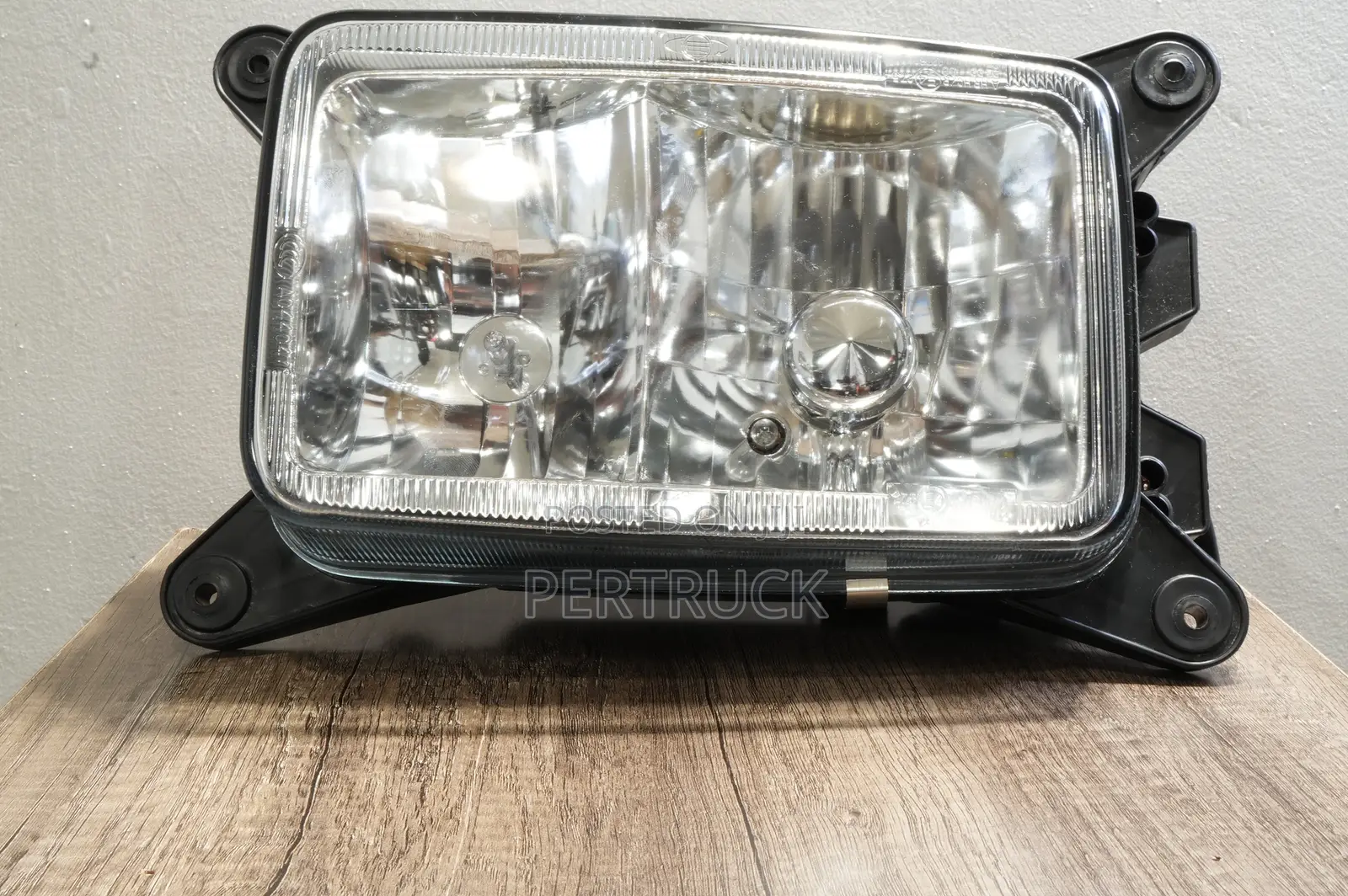 (2151a-/2151a-) Headlight Shacman SX2190 Sd280x180