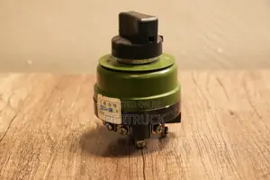 Six Way Switch/Master Lighting Switch Land Rover/Apc WMZ