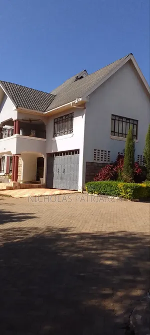 5bdrm Maisonette in Kyasila, Mua Hills for sale